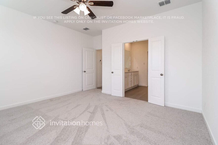 Building Photo - 320 Sedalia Trl