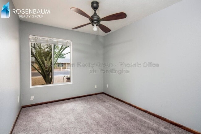Building Photo - 1508 W Capri Ave