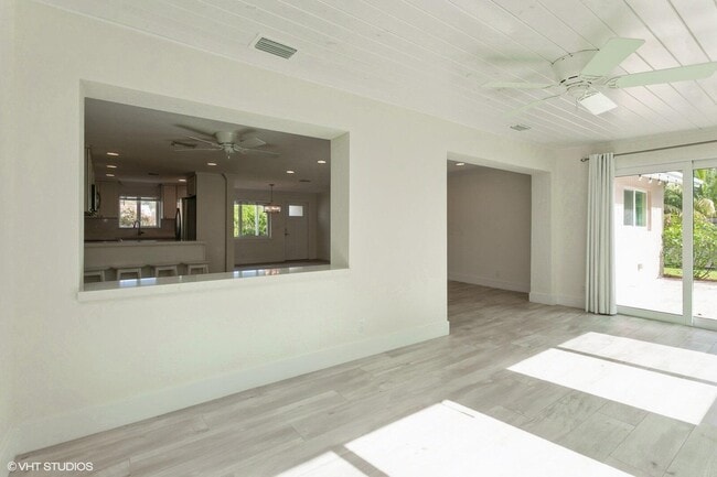 Building Photo - 1615 Venus Ave