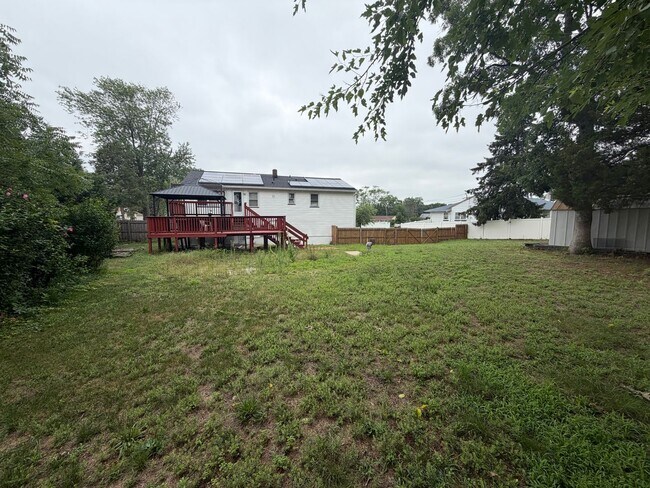 Building Photo - Spacious 4-Bedroom Home on a Large Lot in Toms River