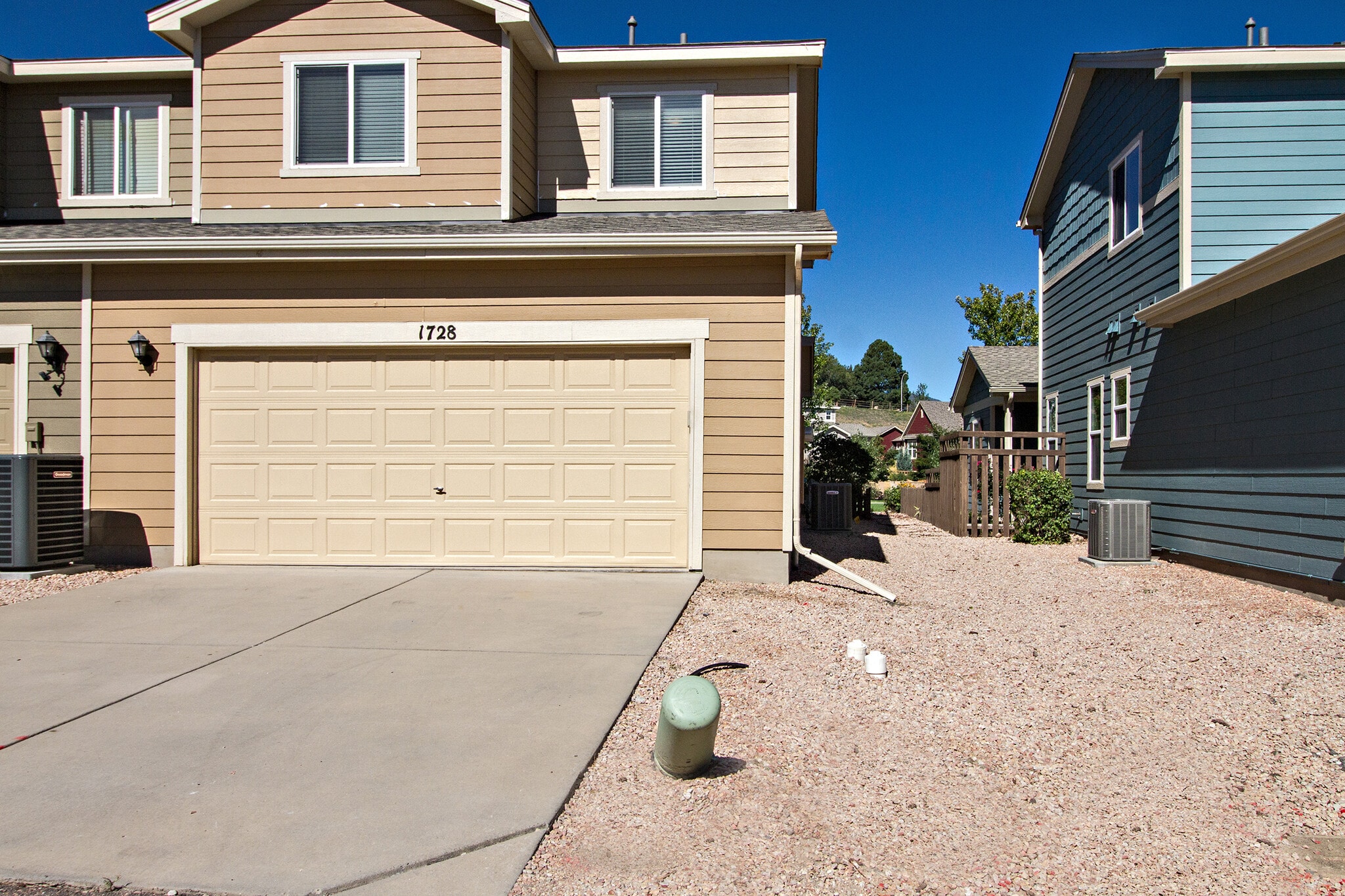 Building Photo - 1728 Portland Gold Dr
