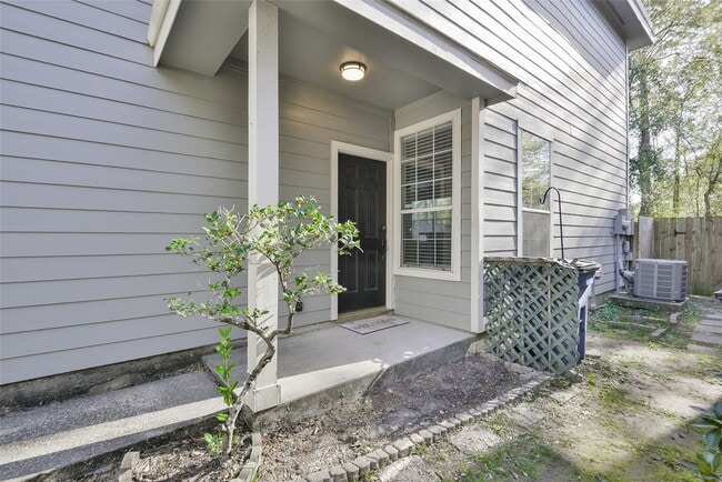 Building Photo - 6422 Encenada Green Trail