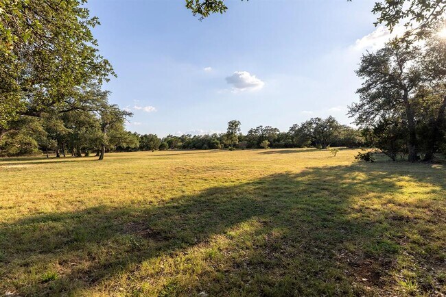 Building Photo - 704 Ridgmar Rd