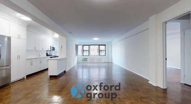 Building Photo - Beekman Place