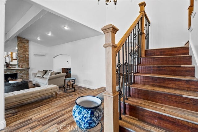 Building Photo - 8440 Gloria Ave