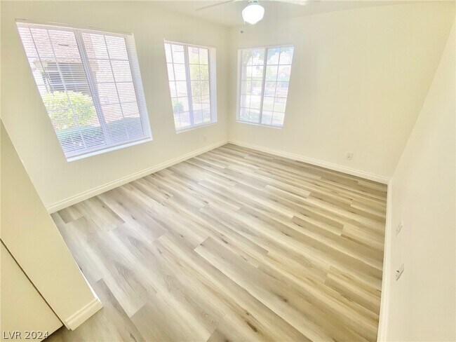 Building Photo - 2200 S Fort Apache Rd