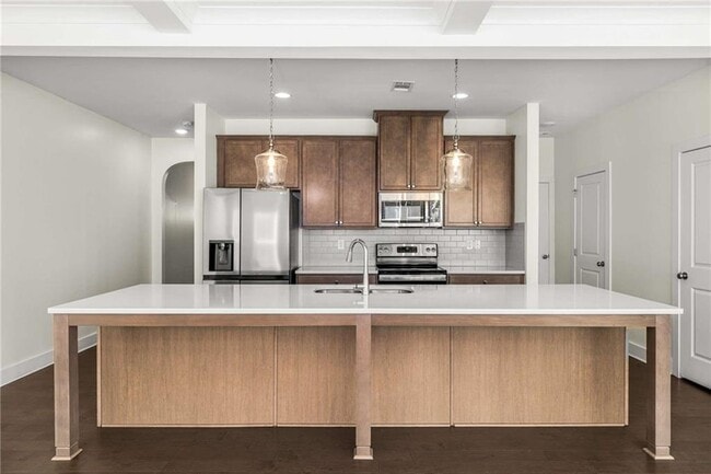 Building Photo - 7673 Squire Ct