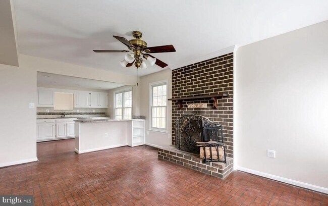Building Photo - 12856 Fantasia Dr