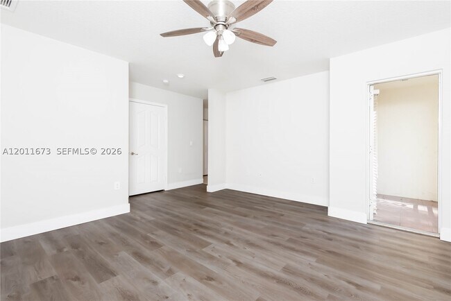 Building Photo - 8902 NW 109th Ct