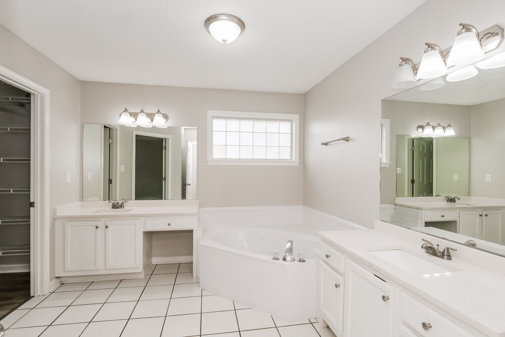 Building Photo - 4793 Narcissus Dr