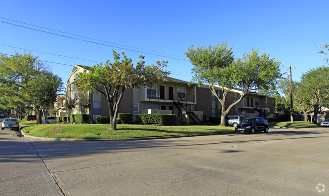 Building Photo - Meyerland Court