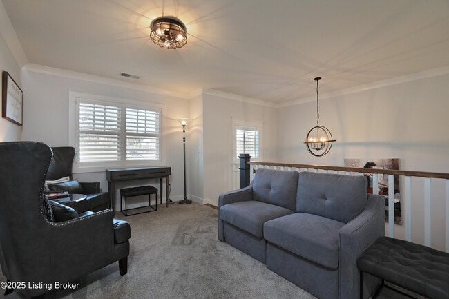 Building Photo - 14000 Glendower Dr