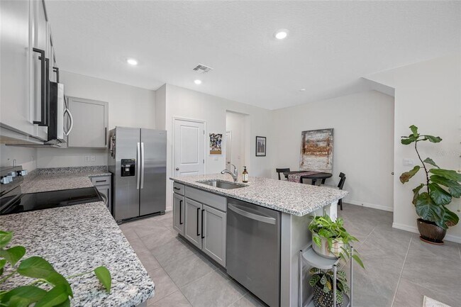 Building Photo - 11130 Crescent Deer Dr
