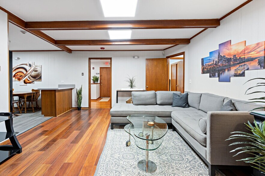 Main living room - 701 Revels Dr