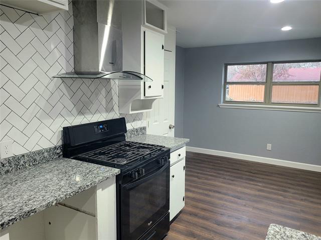 Building Photo - 812 Irwin Dr