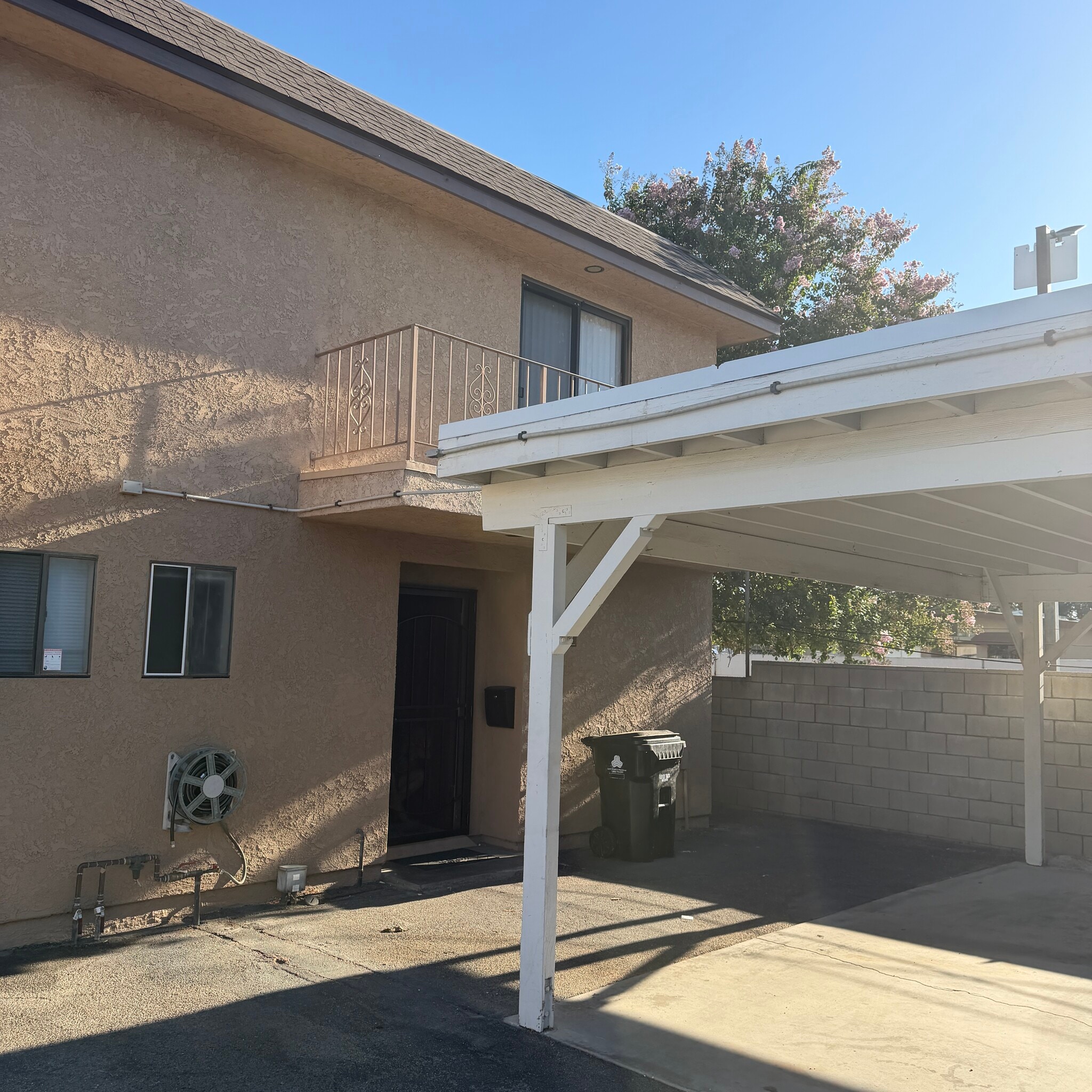 Building Photo - 17632 Los Alimos St