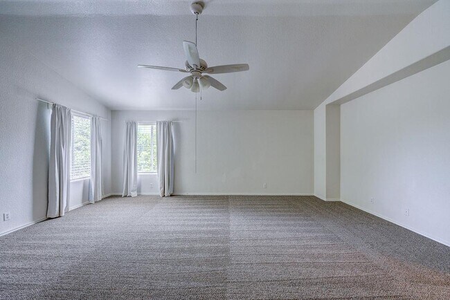 Building Photo - 16608 Shipshaw River Dr
