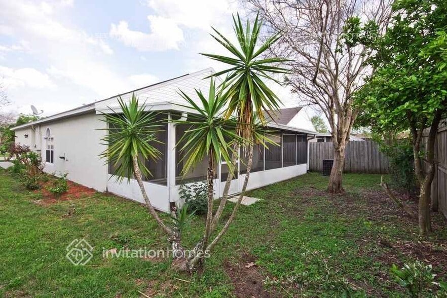 Building Photo - 438 Cadenza Dr