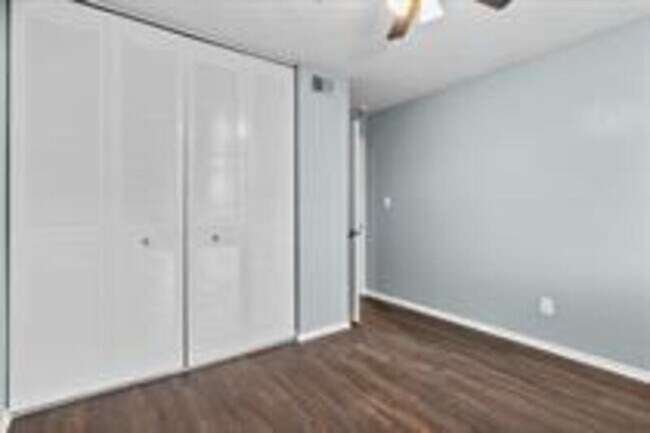 Building Photo - 1 NW O'Brien Rd