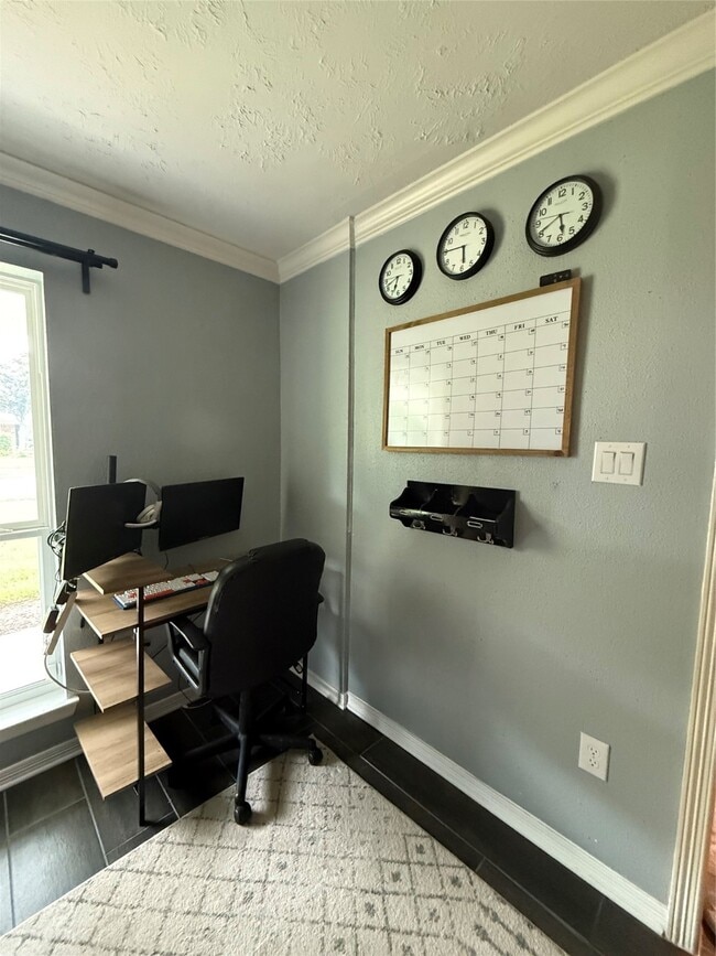 Building Photo - 10322 Sageplum Dr