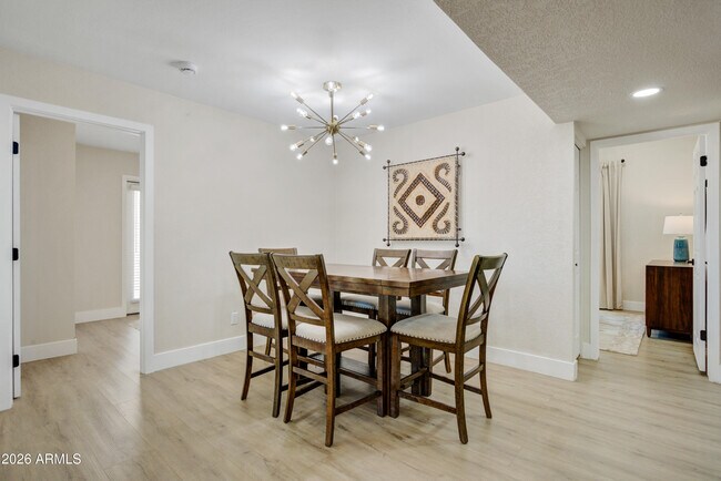 Building Photo - 6863 E Kelton Ln