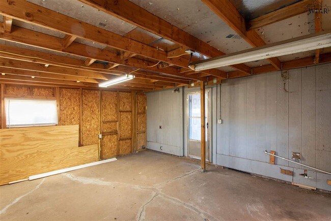 Building Photo - 2939 Moffett Ave