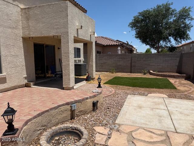 Building Photo - 8855 E Posada Ave