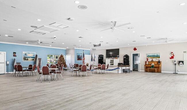 Building Photo - 5030 Lakefront Blvd