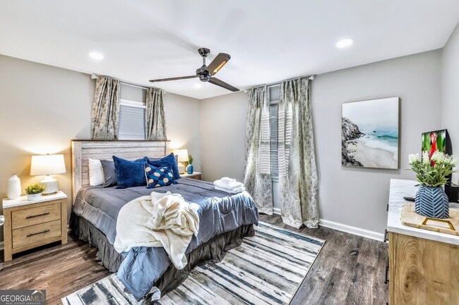 Building Photo - 811 Old Powder Springs Rd SW