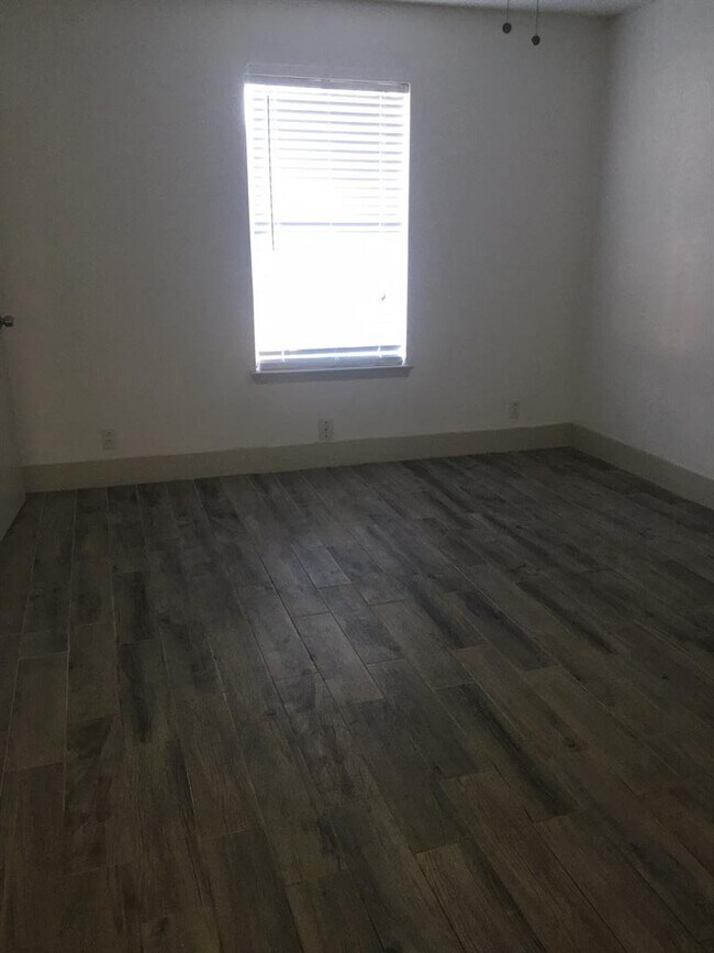 Building Photo - 5103 Purple Sage Dr