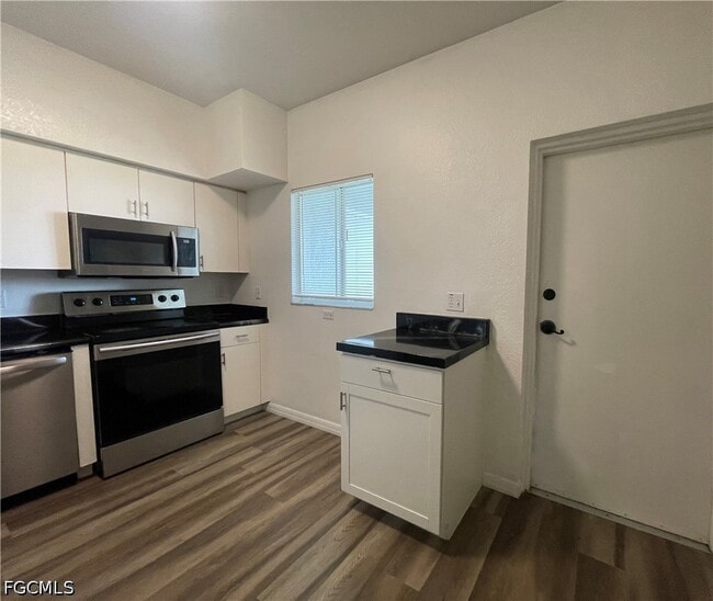 Building Photo - 8555 Bernwood Cove Loop