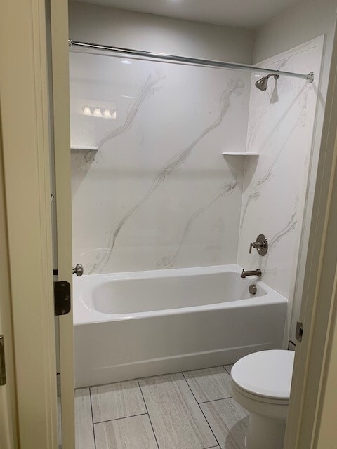 Building Photo - 88 250 N