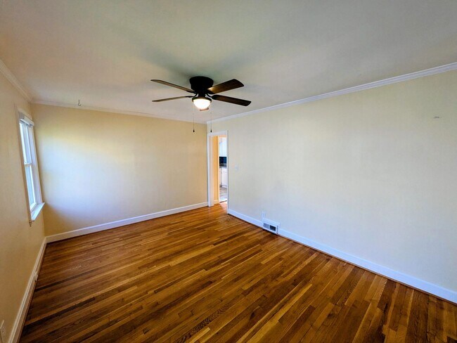 Building Photo - 1017 Madison Ave