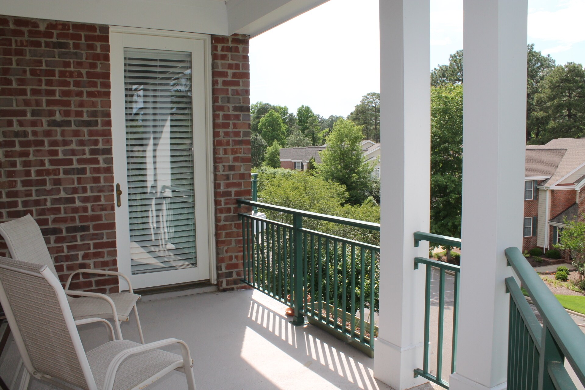 Building Photo - 2137 Creswell Dr