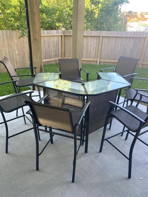 Building Photo - 714 Lee St