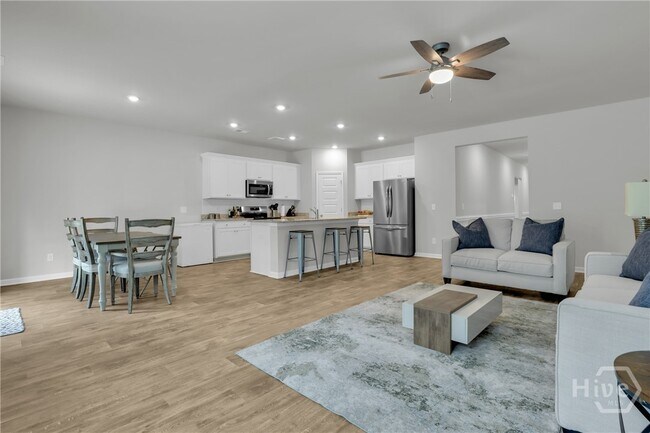 Building Photo - 106 Geranium Wy