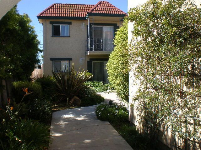 Building Photo - 3654 42nd St