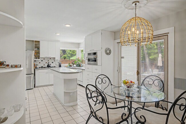 Building Photo - 8311 Juniper Ln