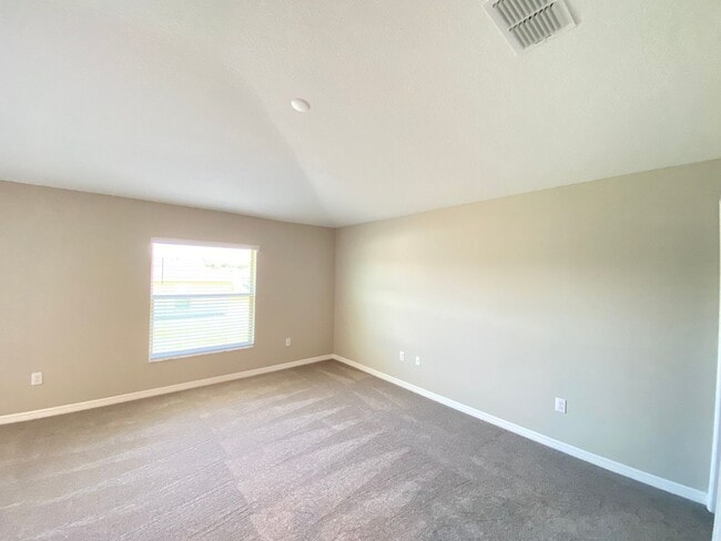 Building Photo - Hills Of Tuscany - Great Location, 3/2/2 ***WON'T LAST***