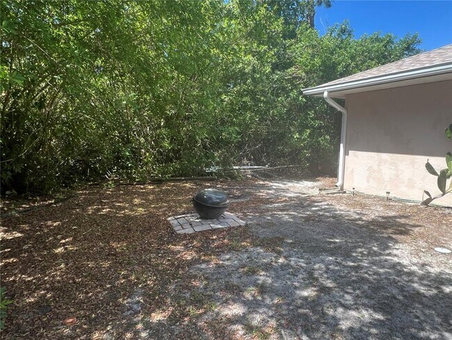 Building Photo - 1314 Beacon Dr