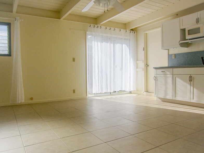 Building Photo - 491 Paumakua Way