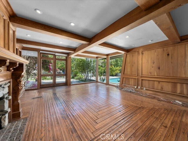 Building Photo - 709 Paseo Del Mar