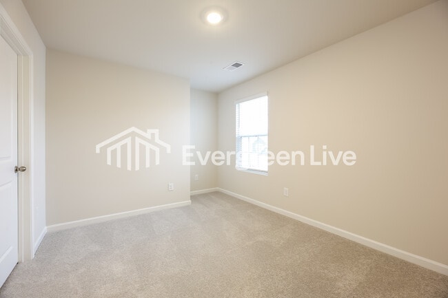 Building Photo - 4014 Rustling Grass Trl