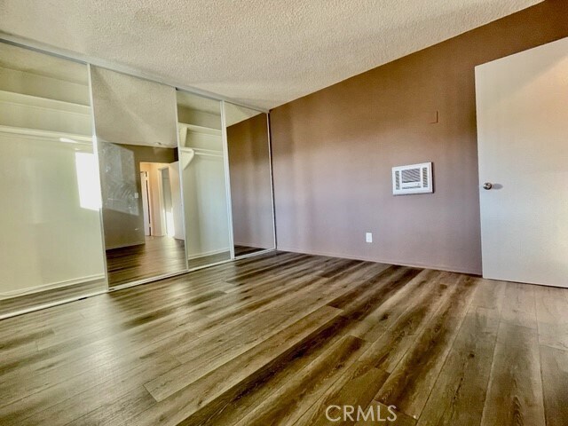 Building Photo - 686 E Cottonwood Rd