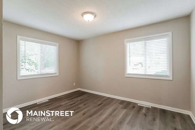 Building Photo - 13001 E 51st Terrace