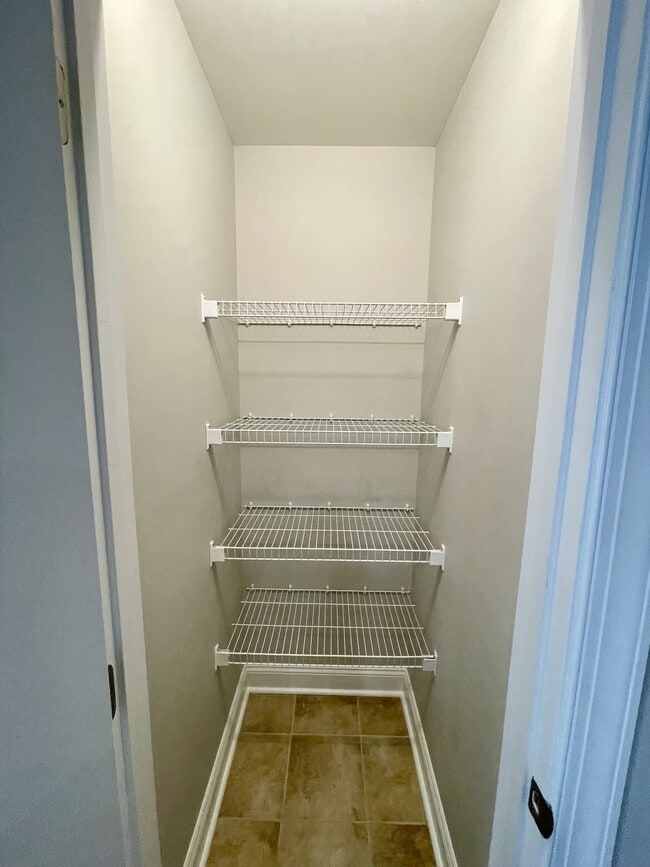 Building Photo - 124 Colonnade St