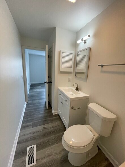 Building Photo - 905 Lyme Brook Ln