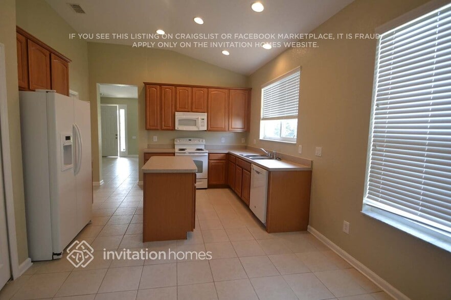 Building Photo - 2197 Granger Ave