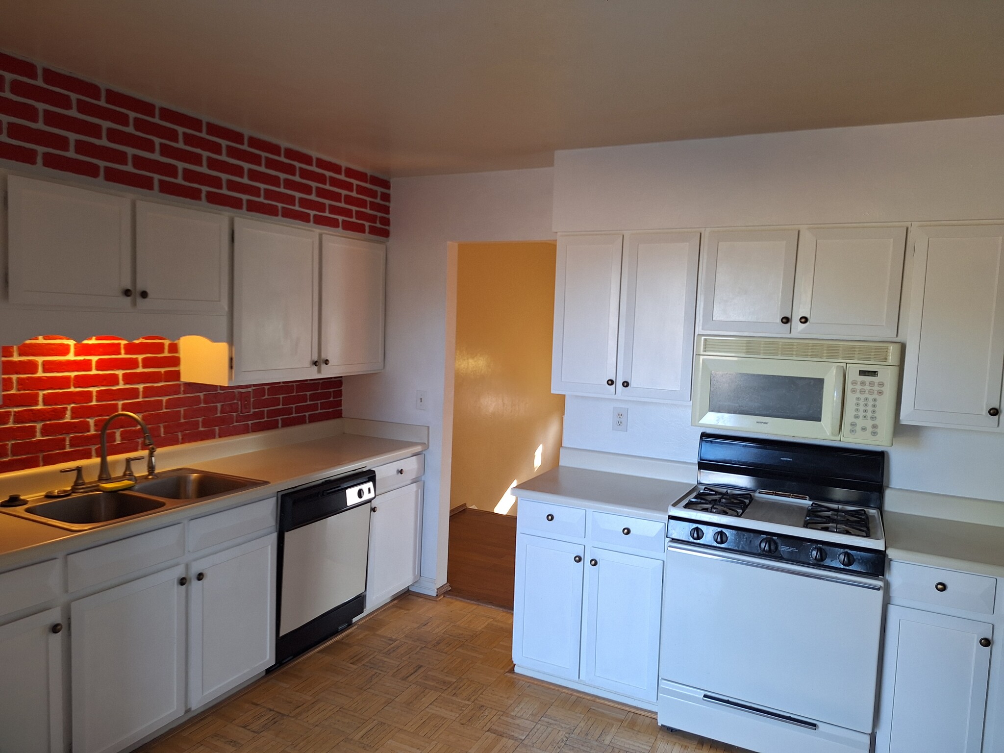 Building Photo - 2645 Oro Blanco Drive