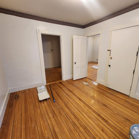 Building Photo - 12 Downing St